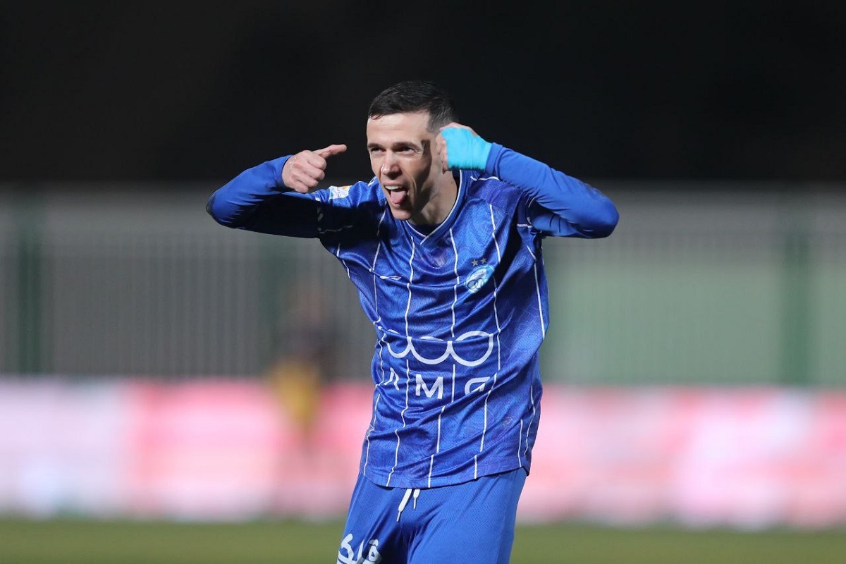ادامه روند غیرشفاف در استقلال و پرسپولیس/ قرارداد خارجی‌ها چطور نجومی می‌شود؟