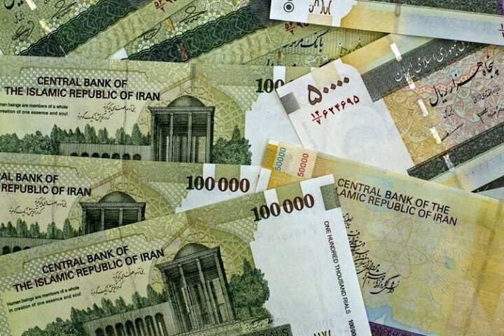 حقوق بازنشستگان، کارمندان و مستمریبگیران پرداخت میشود حقوق بازنشستگان، کارمندان و مستمریبگیران پرداخت میشود