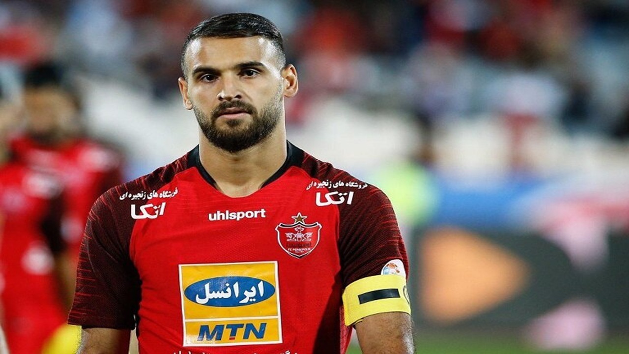 دیوار ۸۰۰ هزار دلاری در مسیر بازگشت احمد نوراللهی به پرسپولیس دیوار ۸۰۰ هزار دلاری در مسیر بازگشت احمد نوراللهی به پرسپولیس
