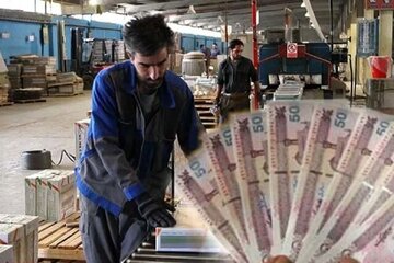 تورم رسمی خوراکی‌ها به ۱۳۴ درصد رسیده / وزیر کار زیر بار مصوبه ترمیم مزد کارگران نمی‌رود؟ / ارقام مصوب سبد معیشتی، از واقعیت دور است