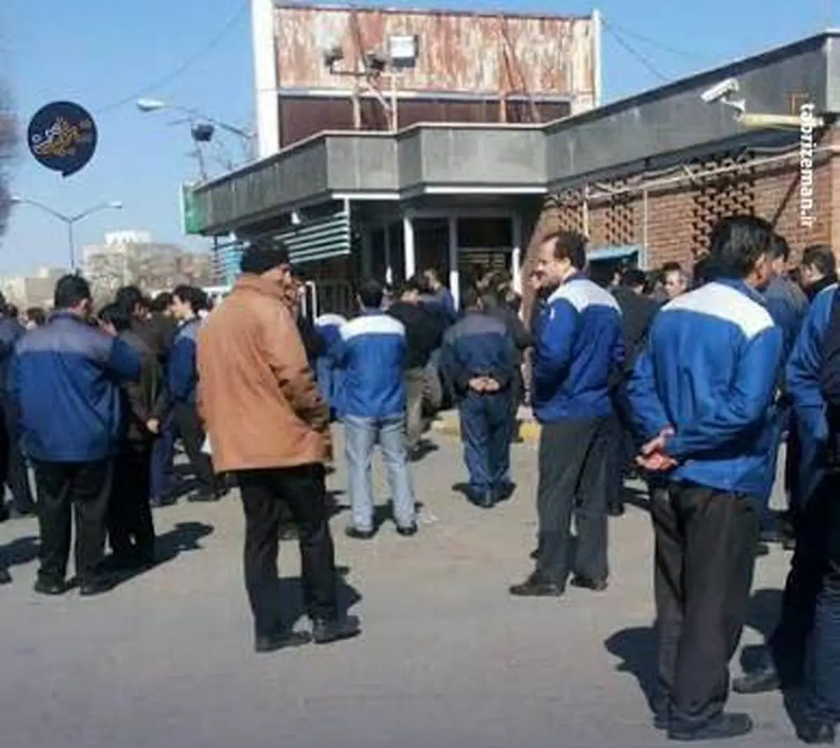 تداوم اعتراض کارگران ریخته‌گری ماشین‌سازی تبریز/ سفره‌های کارگران خالی است