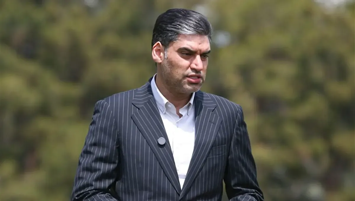 کنایه مدیرعامل پرسپولیس به استقلال بر سر رضایتنامه حسیننژاد کنایه مدیرعامل پرسپولیس به استقلال بر سر رضایتنامه حسیننژاد