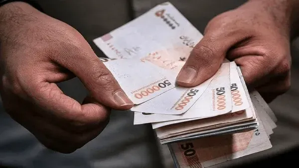 تورم سفره کارگران و بازنشستگان را کوچک‌تر کرده