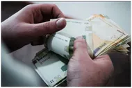 ترمیم حقوق کارگران و بازنشستگان؛ آیا افزایش دستمزد در راه است؟