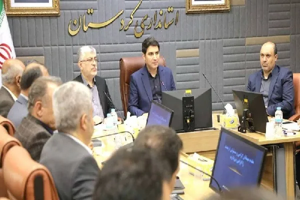 مقابله با تورم و گران‌فروشی باید با قاطعیت و در چارچوب قانون انجام شود